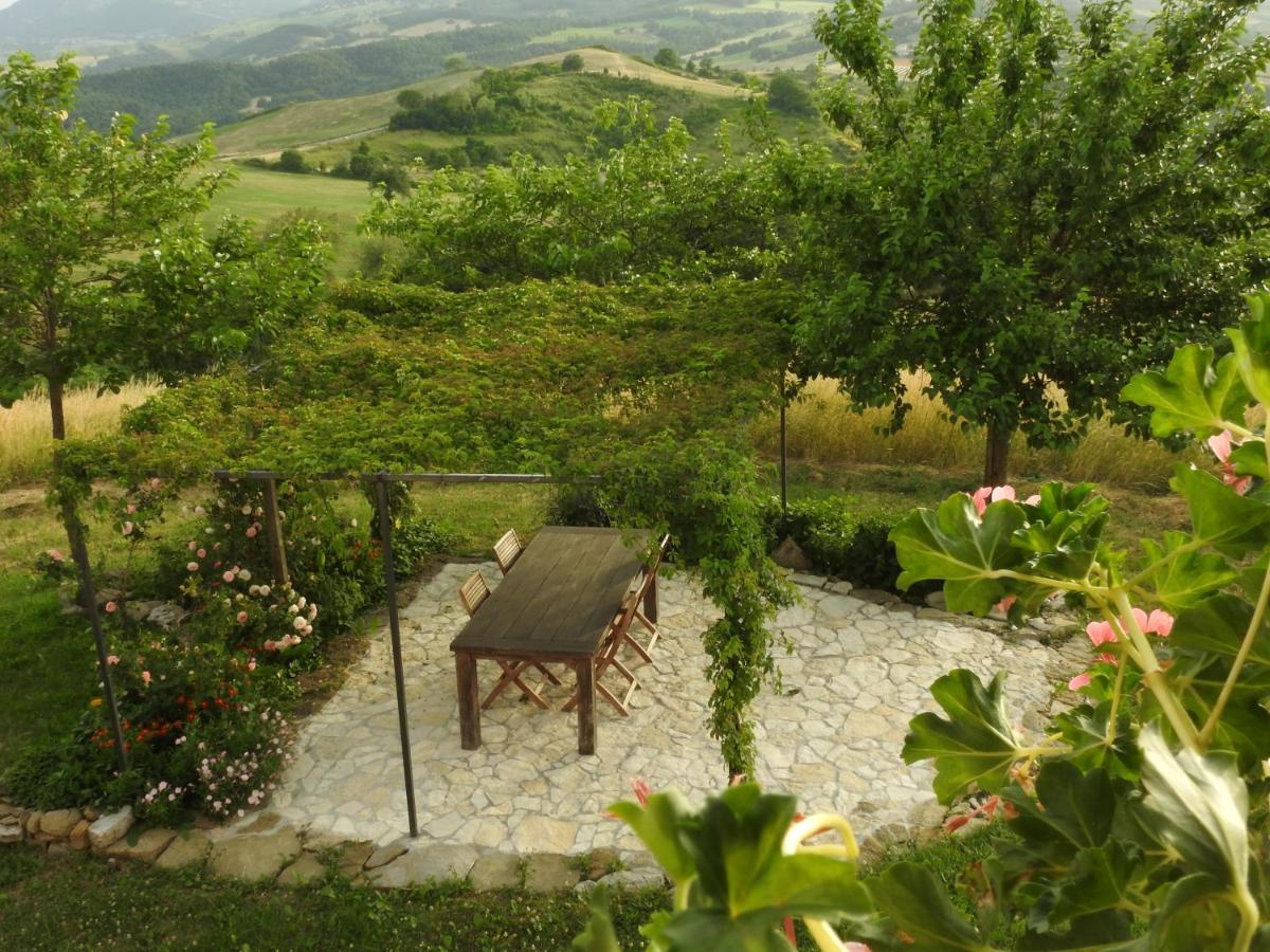 Casale Le Fontanelle Hotel Monte Grimano Terme Exterior foto